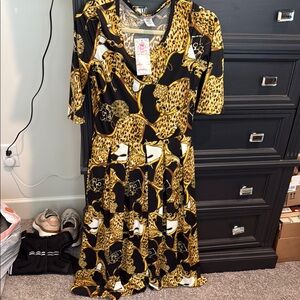 Elegant Black and Gold Leopard Print Dress